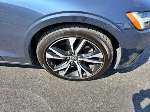 Used 2022 Volvo S60 B5 R-Design AWD/4WD image 11