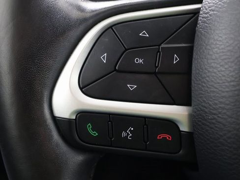 Used 2019 Jeep Compass Latitude w/ Popular Equipment Group image 11