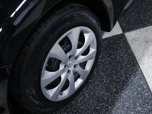 Used 2023 Toyota Corolla LE image 32