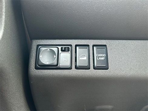 Used 2021 Nissan Frontier PRO-4X w/ Pro-4x Utility Package image 21