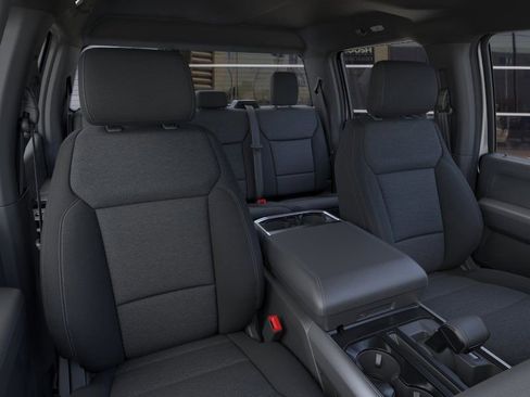 New 2025 Ford F150 XLT w/ Equipment Group 301A Standard image 32