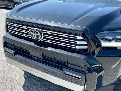 Used 2026 Toyota 4Runner Limited AWD/4WD image 19