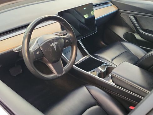 Used 2018 Tesla Model 3 Long Range image 5