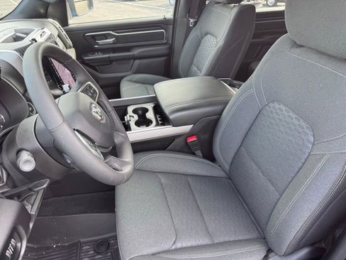 Used 2025 RAM 1500 Big Horn AWD/4WD image 6