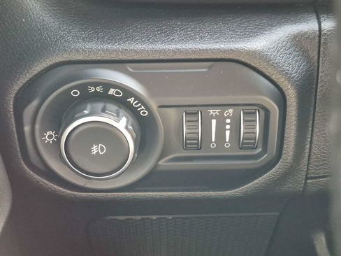Used 2021 Jeep Wrangler Unlimited Sport AWD/4WD image 25