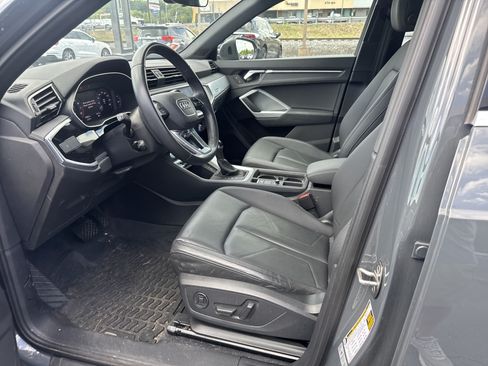 Used 2020 Audi Q3 2.0T Premium w/ Convenience Package AWD/4WD image 12
