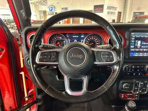 Used 2020 Jeep Gladiator Rubicon AWD/4WD image 17