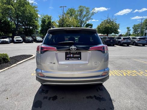 Used 2018 Toyota RAV4 SE w/ Power Extra Value Package AWD/4WD image 32