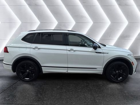 Used 2024 Volkswagen Tiguan SE R-Line AWD/4WD image 6