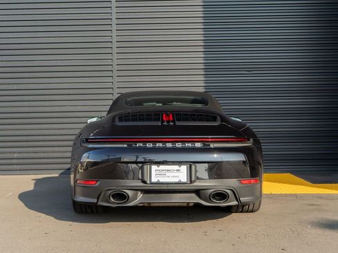 Used 2025 Porsche 911 Carrera image 10