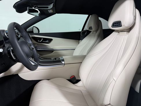 Used 2024 Mercedes-Benz CLE 450 4MATIC Cabriolet image 6