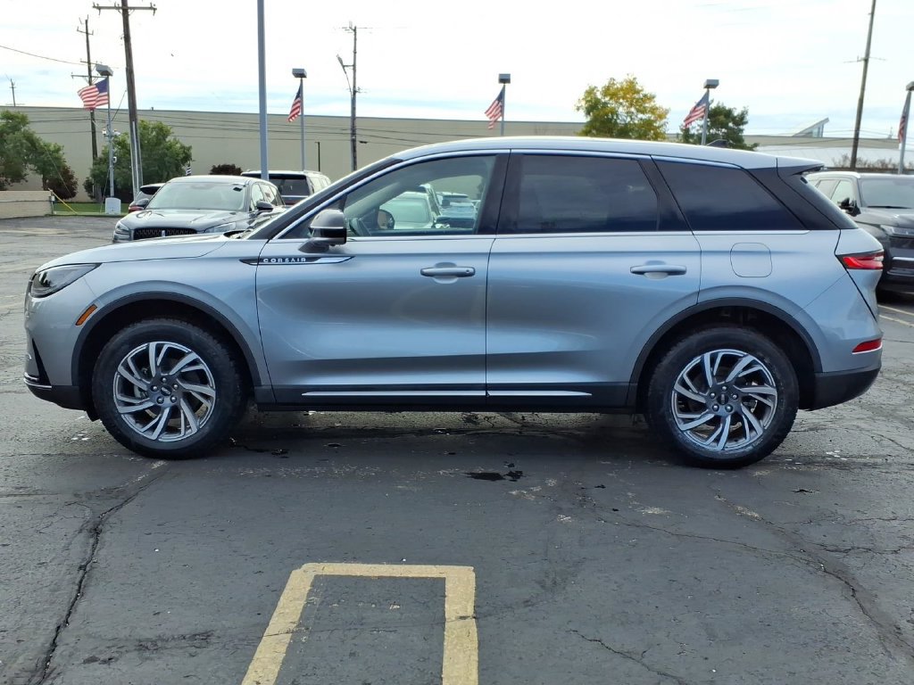 Certified 2024 Lincoln Corsair AWD w/ Equipment Group 101A image 4