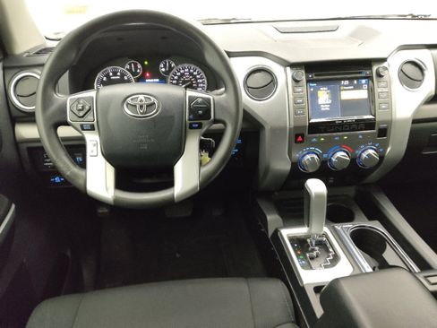 Used 2016 Toyota Tundra SR5 w/ SR5 Upgrade Package RWD image 22