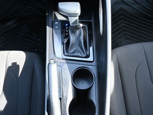 Certified 2025 Hyundai Elantra Sport image 17