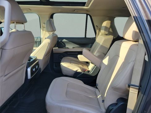 Used 2022 Ford Expedition Max Limited AWD/4WD image 9