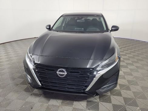 Used 2025 Nissan Altima 2.5 S FWD image 15