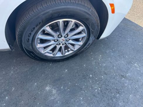 Used 2024 Buick Enclave Premium image 34