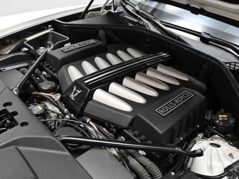 Used 2017 Rolls-Royce Ghost image 50