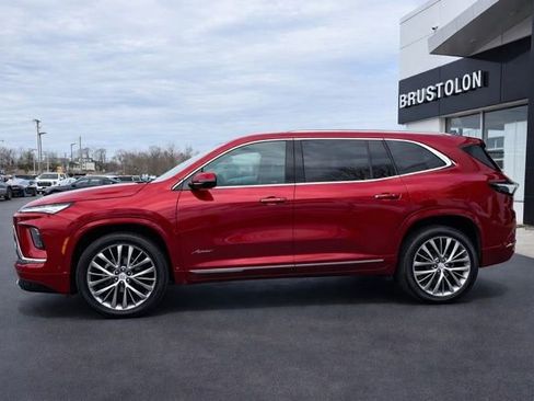 Used 2025 Buick Enclave Avenir w/ Super Cruise Package AWD/4WD image 6