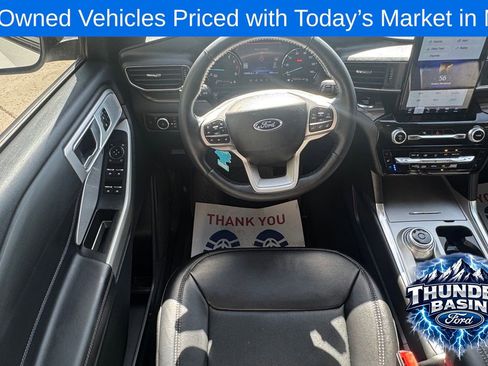 Used 2023 Ford Explorer Limited w/ Limited Technology Package AWD/4WD image 26