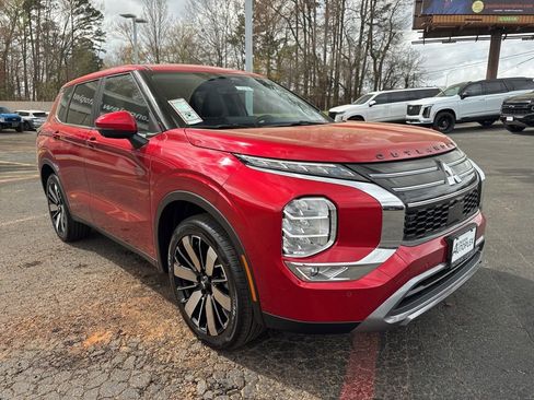 New 2026 Mitsubishi Outlander SE FWD image 4