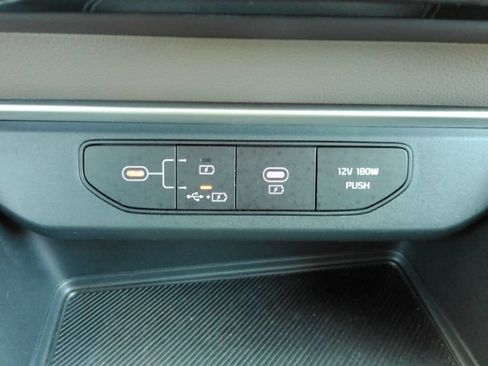 Used 2026 Kia Carnival LXS FWD image 48