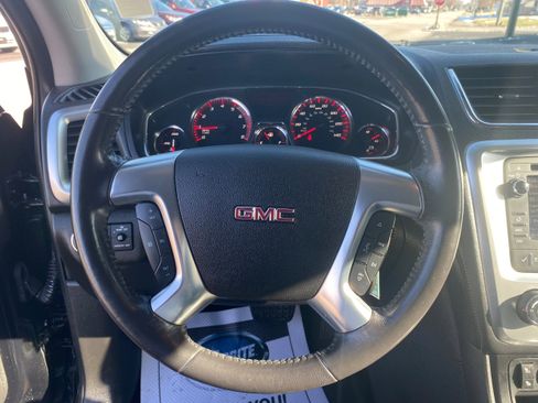 Used 2015 GMC Acadia SLE image 10