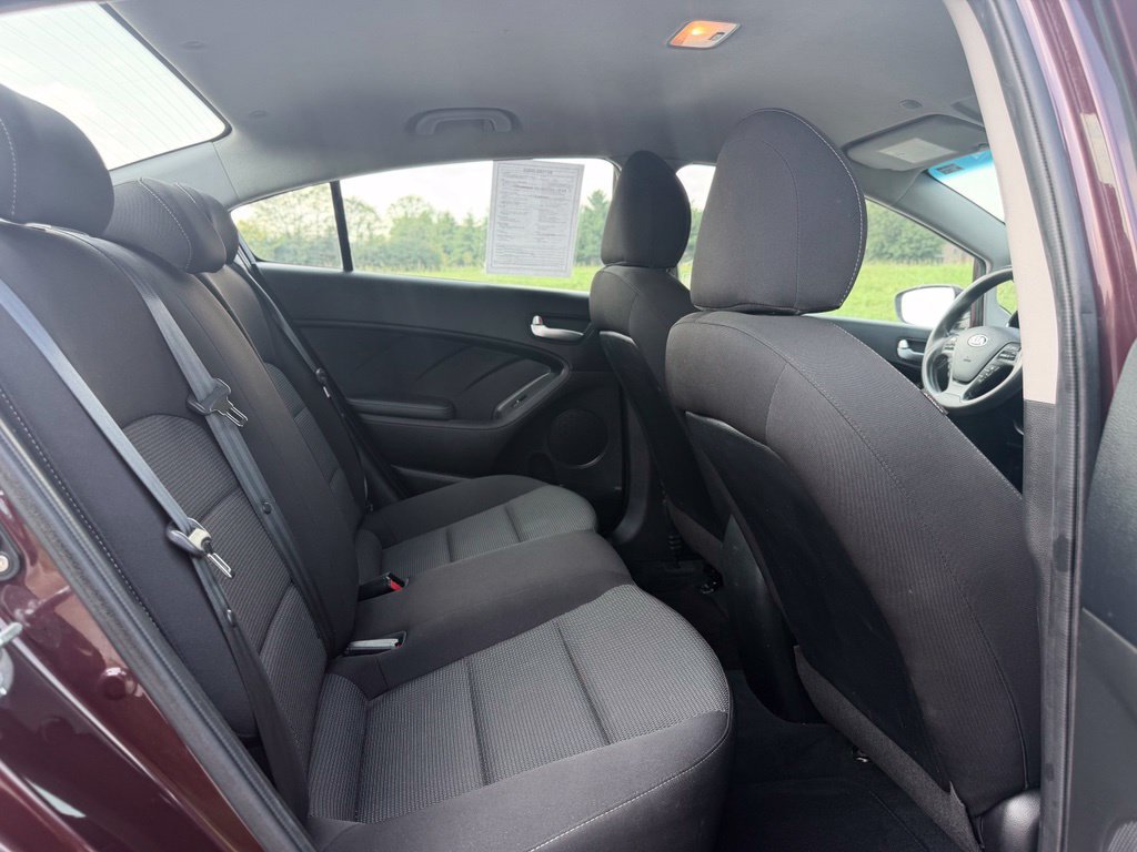 Used 2018 Kia Forte LX w/ LX Rear Camera Package FWD image 33