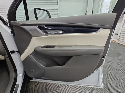 Used 2024 Cadillac XT6 Premium Luxury AWD/4WD image 46