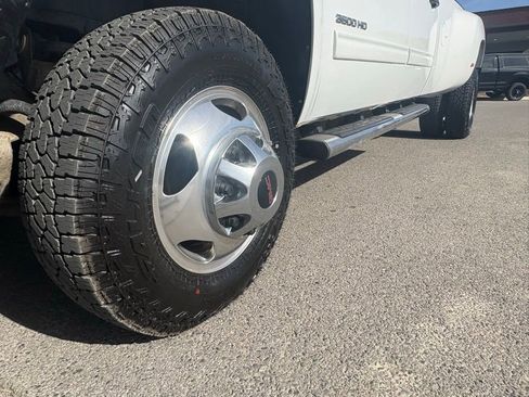 Used 2013 GMC Sierra 3500 SLE w/ SLE Preferred Package image 14