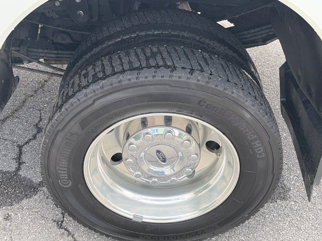 Certified 2022 Ford F450 Platinum w/ FX4 Off-Road Package AWD/4WD image 21