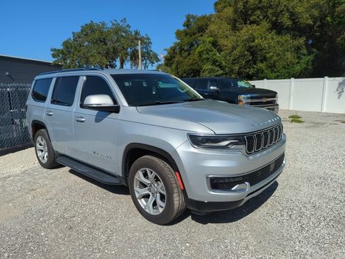 Used 2022 Jeep Wagoneer Series II RWD image 1