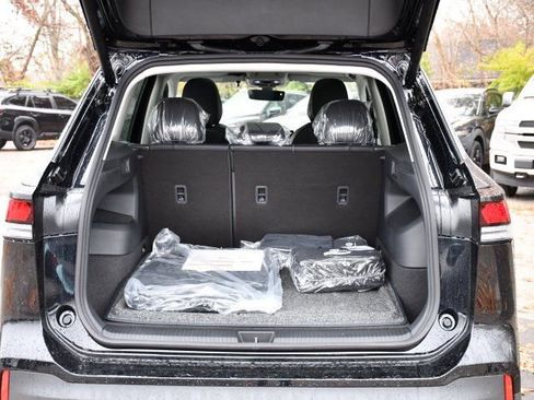 New 2026 Volkswagen Tiguan SE image 28