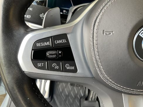 Used 2023 BMW X7 xDrive40i w/ M Sport Package AWD/4WD image 32