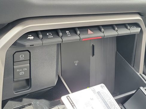 New 2026 Toyota Tundra Platinum AWD/4WD image 17