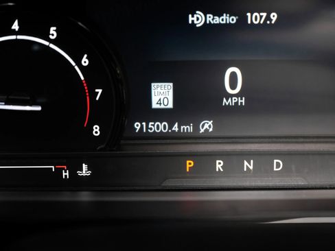 Used 2020 Lincoln Corsair Reserve w/ Equipment Group 201A image 25