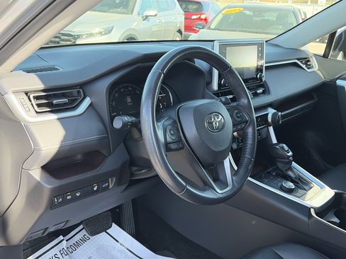 Used 2019 Toyota RAV4 Limited w/ Cold Weather Package image 18