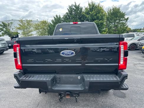 Used 2023 Ford F250 Lariat w/ Sport Appearance Package AWD/4WD image 6