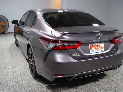 Used 2023 Toyota Camry SE FWD image 9