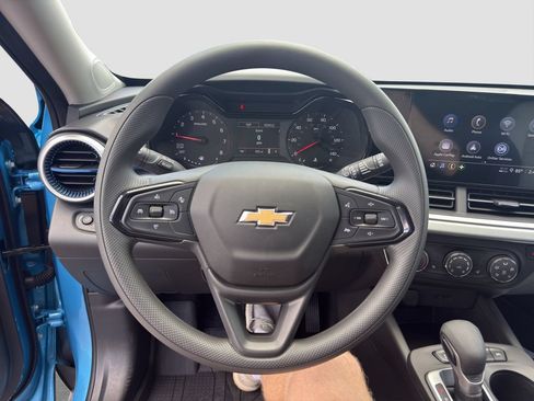 New 2026 Chevrolet Trax LS w/ LS Convenience Package FWD image 10