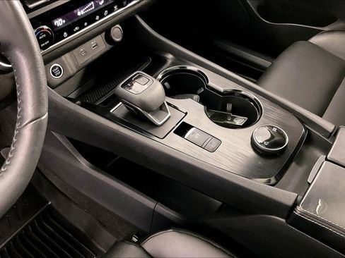 Used 2023 Nissan Rogue SV w/ SV Premium B Package image 19