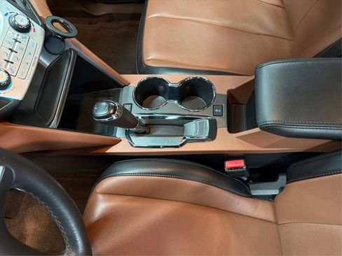 Used 2016 Chevrolet Equinox LTZ w/ Enhanced Convenience Package image 33