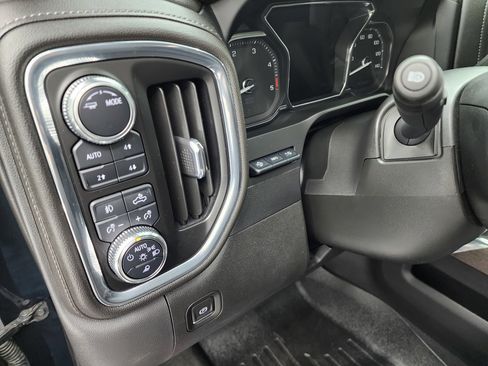 Used 2023 GMC Sierra 3500 Denali w/ Denali Ultimate Package image 47