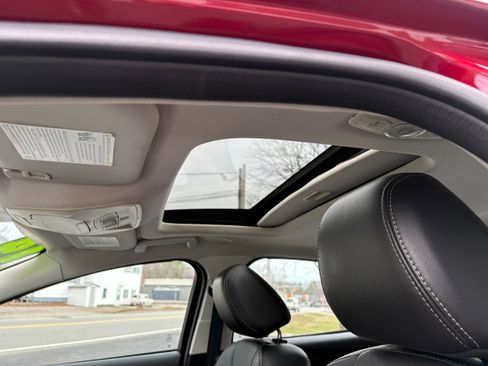 Used 2014 Ford Focus SE w/ Equipment Group 201A FWD image 23