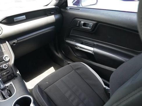 Used 2022 Ford Mustang Coupe w/ Black Accent Package RWD image 24
