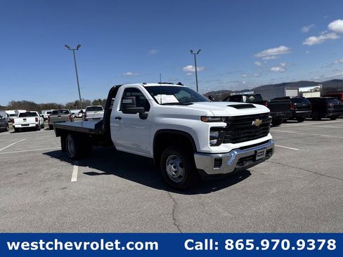 Used 2025 Chevrolet Silverado 3500 W/T w/ WT Convenience Package image 1
