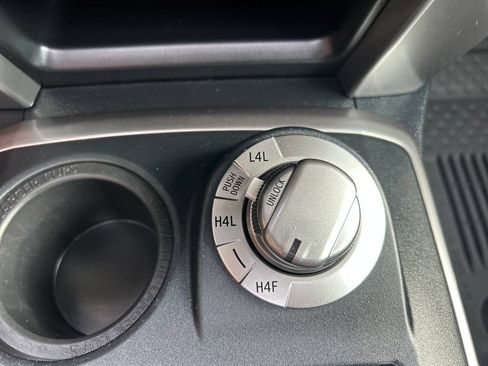 Certified 2022 Toyota 4Runner Limited AWD/4WD image 34