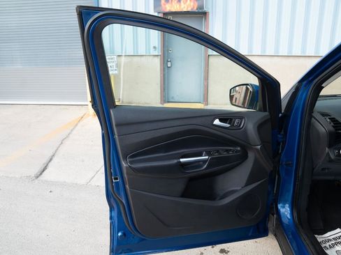 Used 2019 Ford Escape SE AWD/4WD image 18