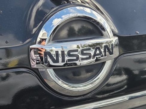 Used 2017 Nissan Rogue S FWD image 15
