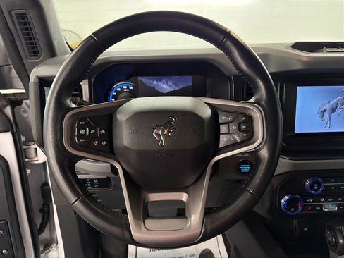 Certified 2023 Ford Bronco Black Diamond w/ Sasquatch Package image 17